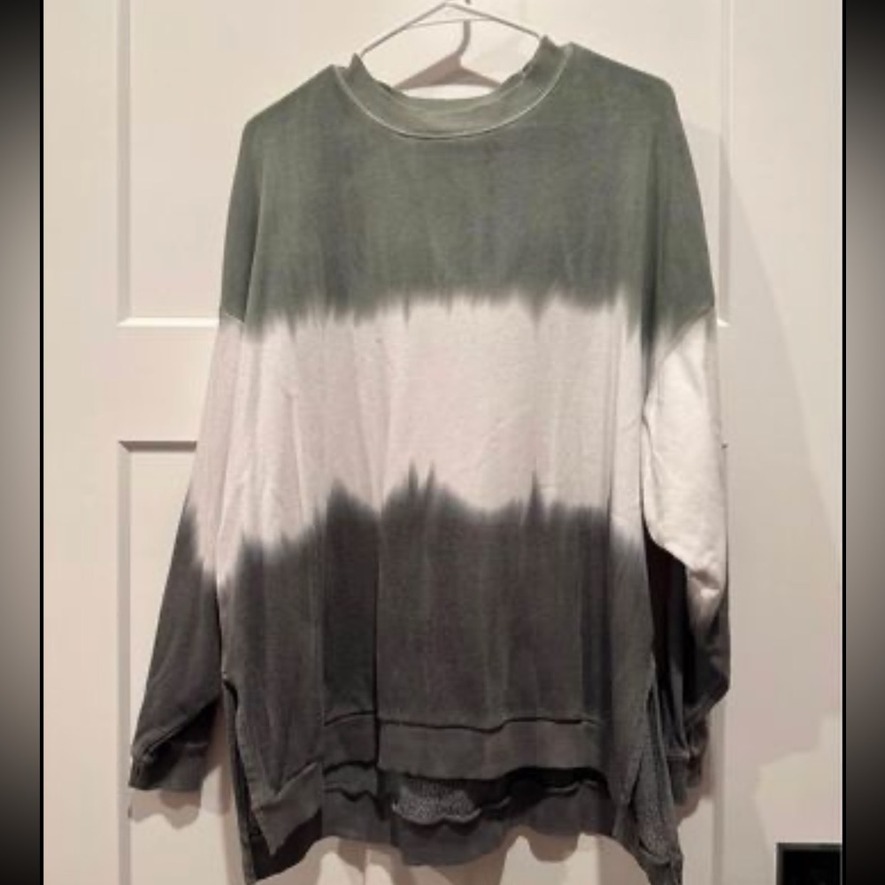 American Eagle Sweatshirt